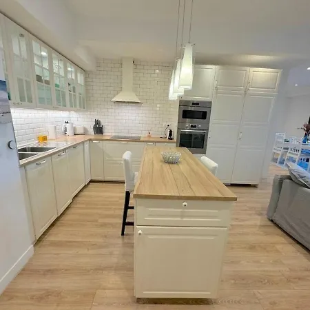 Magnifique 3 Pieces, 300m De La Plage, Clim, Sauna Apartment